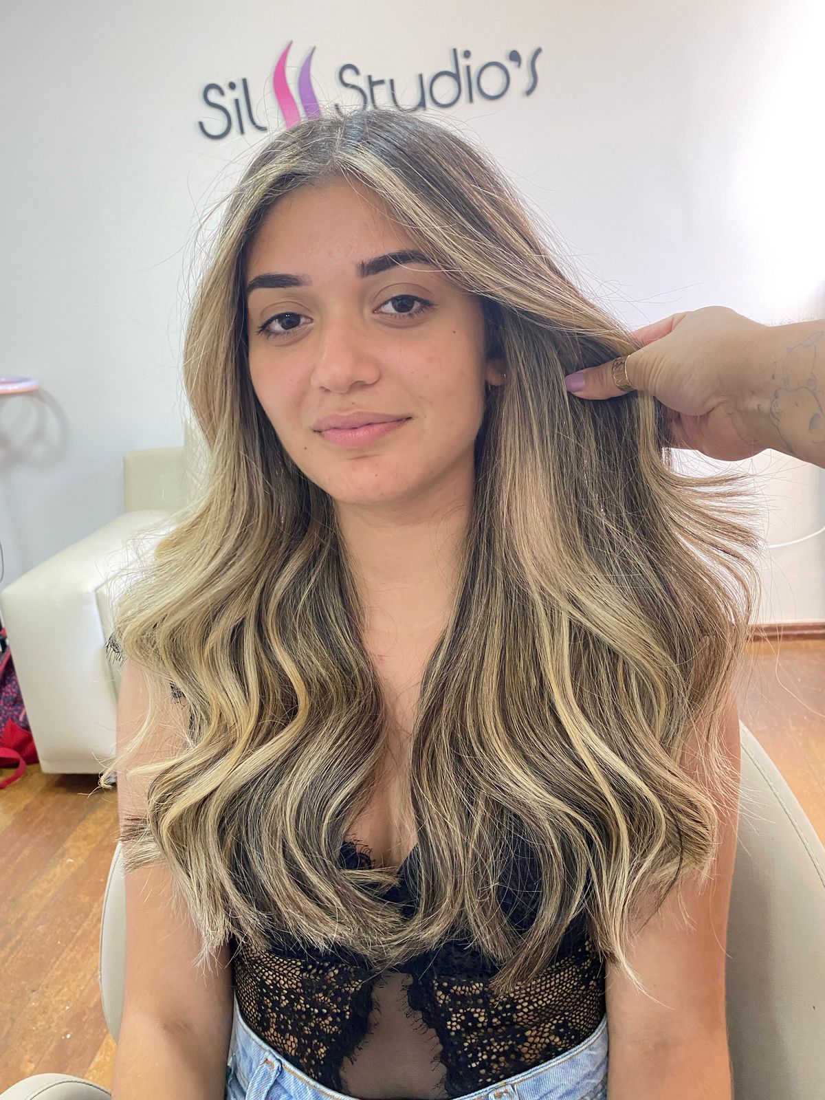 Escova e Babyliss em Todos os Santos | Sil Studio's Fashion Escova e Babyliss em Todos os Santos | Sil Studio's Fashion